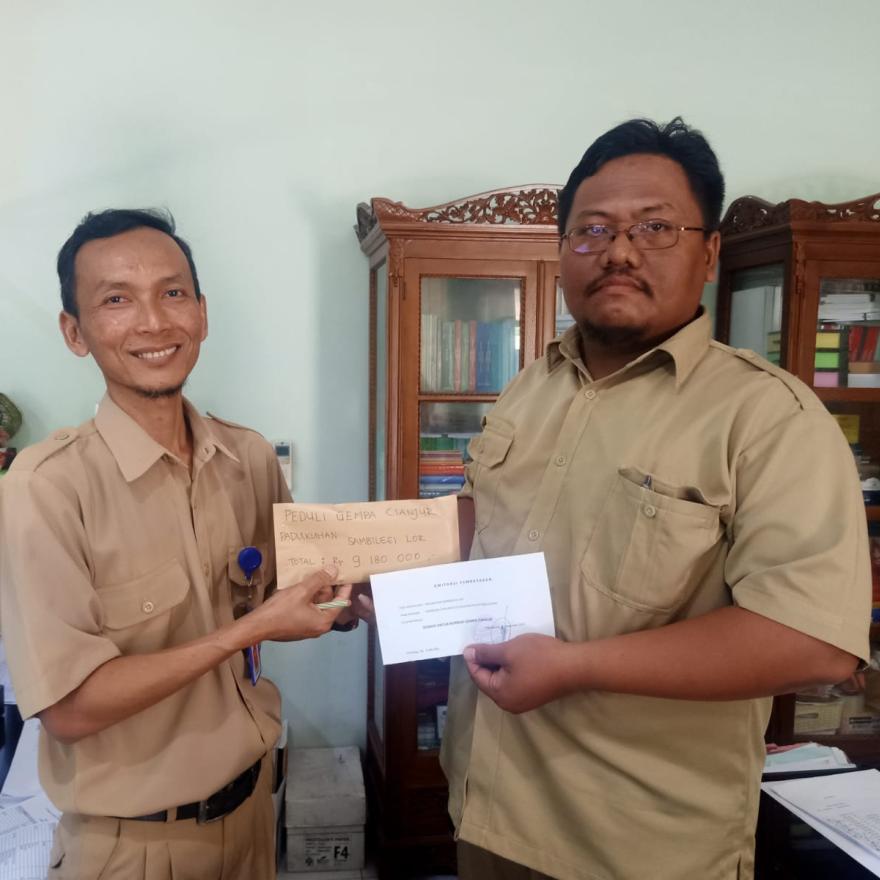 PENYERAHAN BANTUAN PENGGALANGAN DONASI KORBAN GEMPA CIANJUR